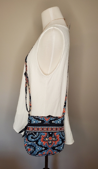 Donating August: Vera Bradley Crossbody - Picture 2 of 6